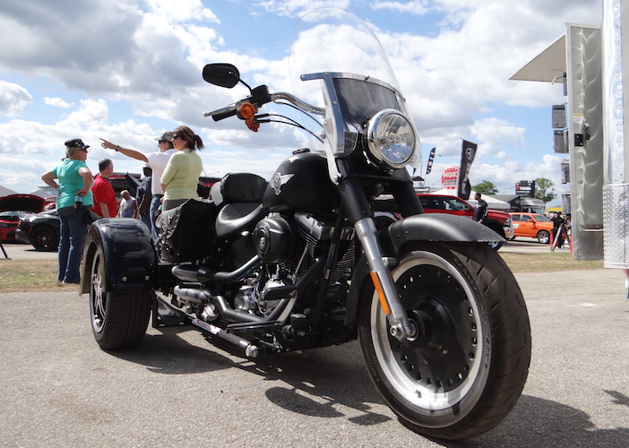 Harley-Davidson Fatboy - Voyager Custom Motorcycle Trike Kit