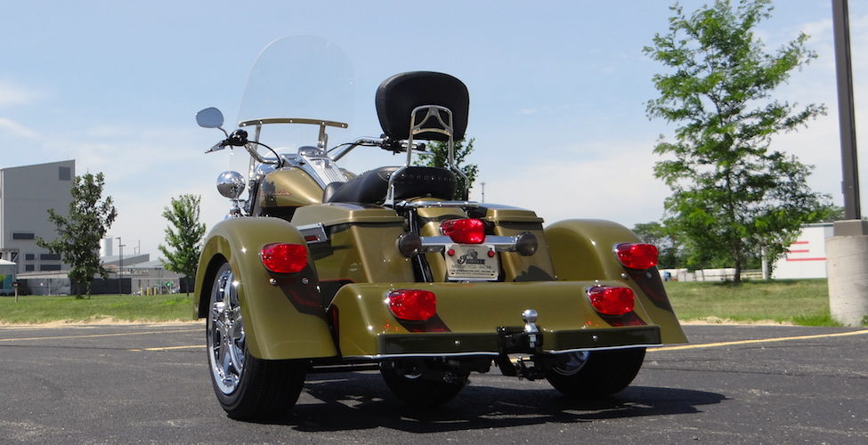 H-D Road King - Voyager Classic Motorcycle Trike Kit