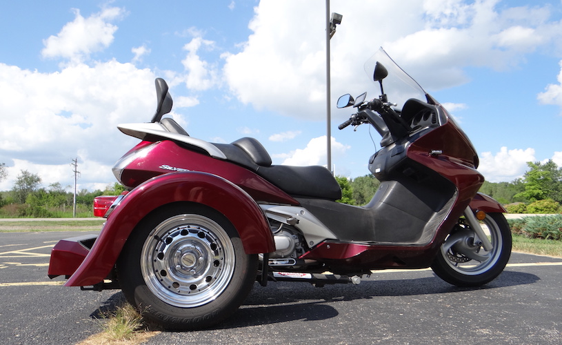 Honda Silverwing 600 - Voyager Custom Motorcycle Trike Kit